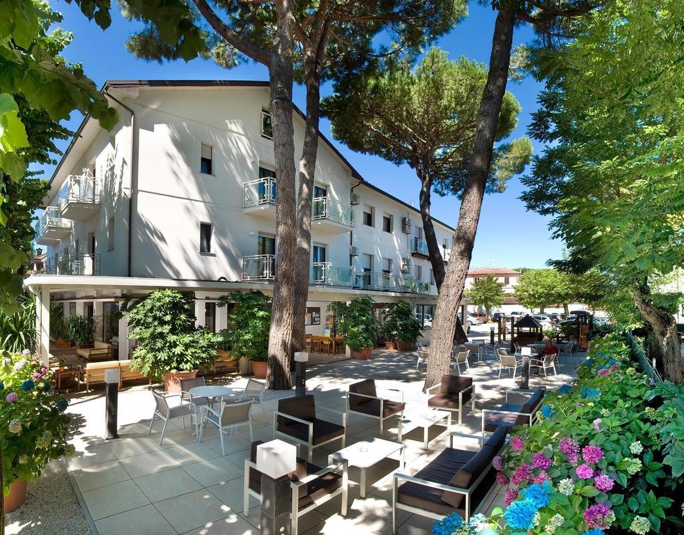 Hotel Trieste Τσέρβια Εξωτερικό φωτογραφία